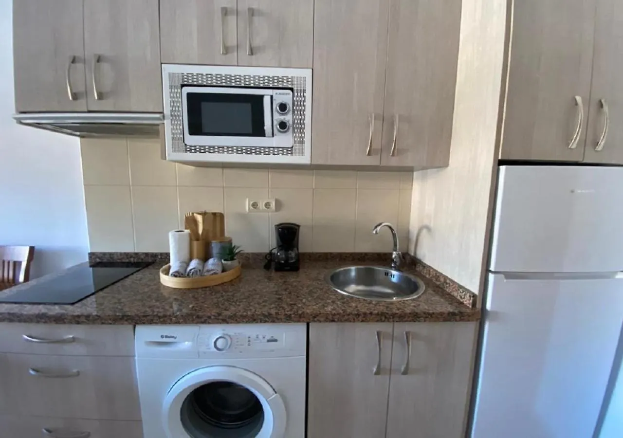 بينالماذينا Apartamentos Benal Beach Group 0*,  إسبانيا